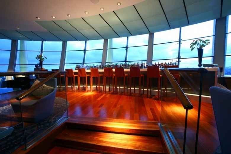 Bar et restaurant de l'espace de la ville