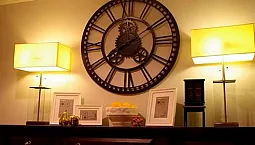 10 horloges murales originales