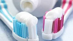 10 meilleurs dentifrices pour dents sensibles