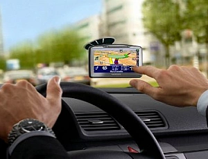 10 conseils pour choisir un navigateur pour votre voiture