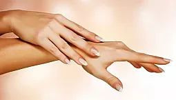 10 meilleures poudres à ongles acryliques