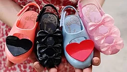 15 meilleures entreprises de chaussures pour enfants
