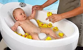 10 meilleurs bains et toboggans pour le bain des nouveau-nés