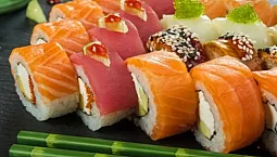 10 meilleures livraisons de sushis et de petits pains à Krasnoïarsk
