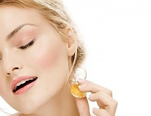 10 meilleurs parfums féminins aux phéromones