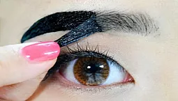 10 meilleures teintes de sourcils