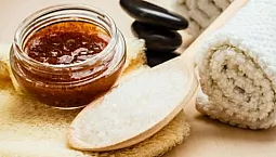 10 meilleurs gommages anti-cellulite
