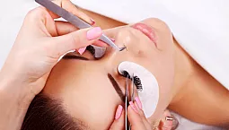 10 meilleurs adhésifs pour extensions de cils