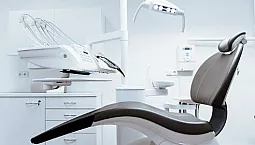 10 meilleures cliniques dentaires à Irkoutsk