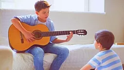 10 meilleures guitares acoustiques pour débutants