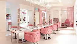 10 meilleurs salons de beauté à Krasnoïarsk
