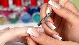 5 meilleures bases sans acide pour le vernis gel
