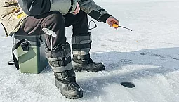 Les 5 meilleures bottes cloutées pour la pêche sur glace en 2021