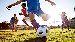 10 meilleures écoles de football pour enfants à Saint-Pétersbourg