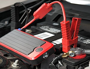 Le meilleur chargeur de voiture - Berkut, Jump Starter ou Autostart ?