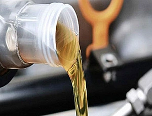 La meilleure huile moteur synthétique - Shell, Lukoil ou Castrol ?