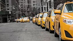 10 meilleures compagnies de taxi à Ekaterinbourg pour travailler comme chauffeur
